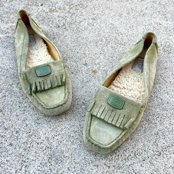 UGGOlive Green Suede Sheepskin Loafer Driving Shoes Shoes 7 🐸🍀 - Picture 1 of 5